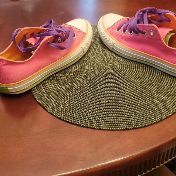 Colorful Converse size 7 - Picture 11 of 11